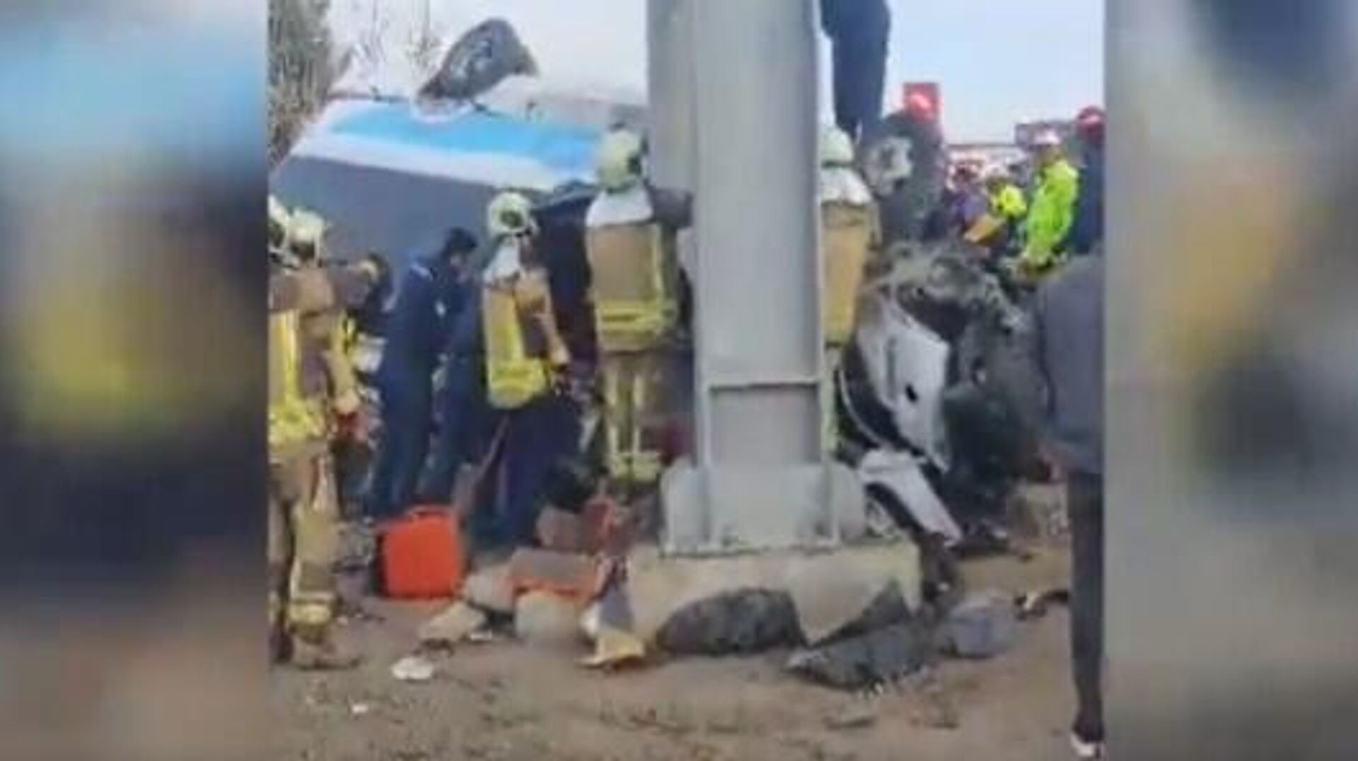 Ankara'da halk otobüsü üst geçide çarptı: 5 kişi öldü, 14 kişi yaralandı